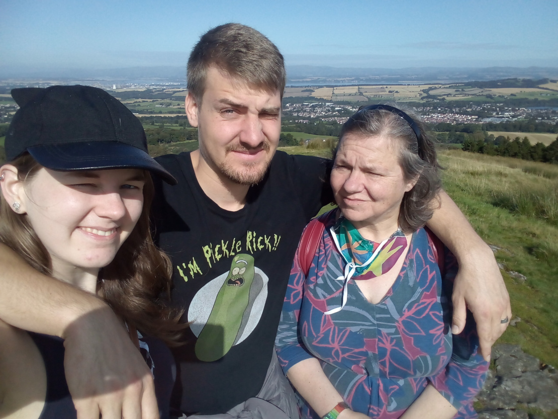 Mike, Lilo and Mum on Cockleroy