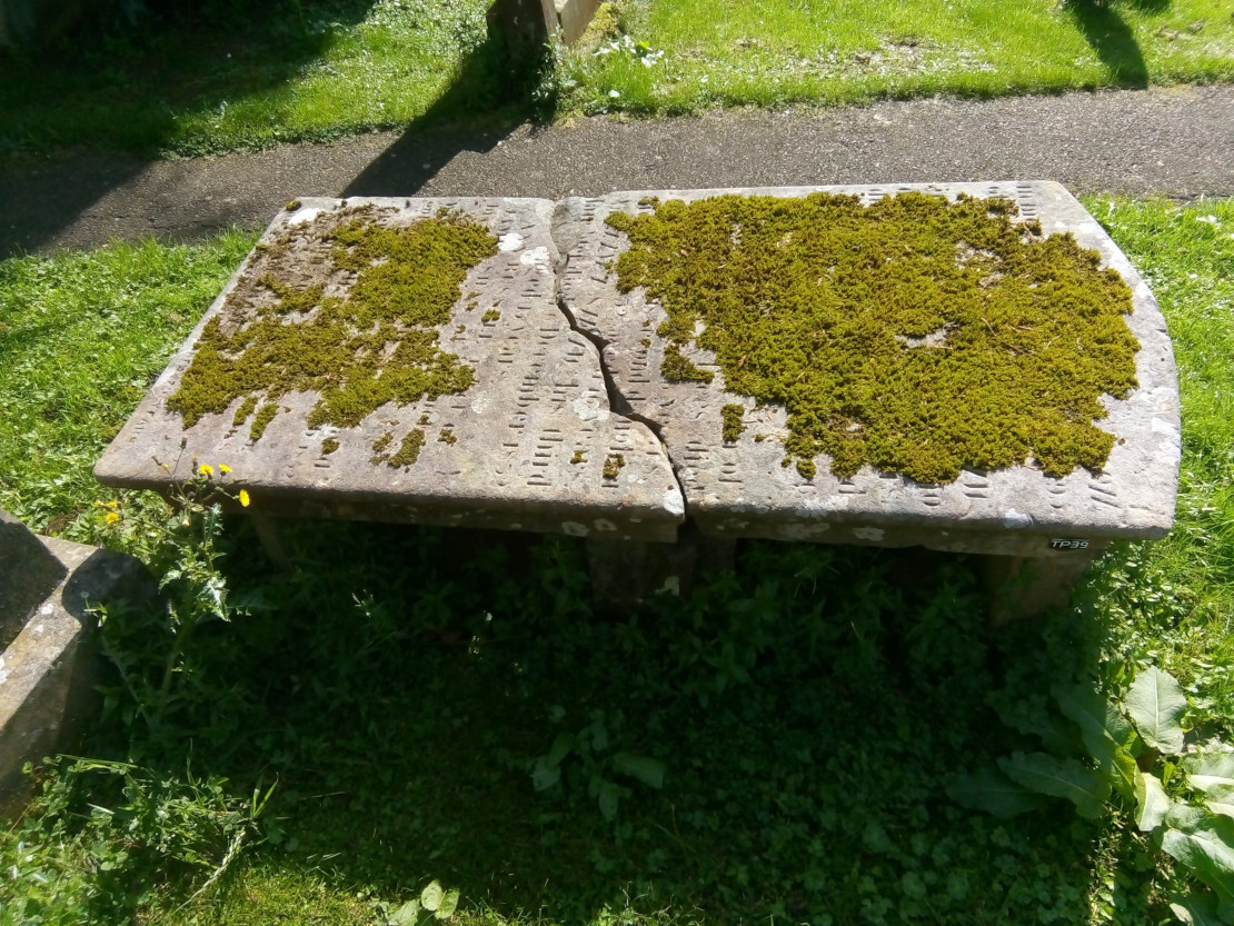 A super cool gravestone