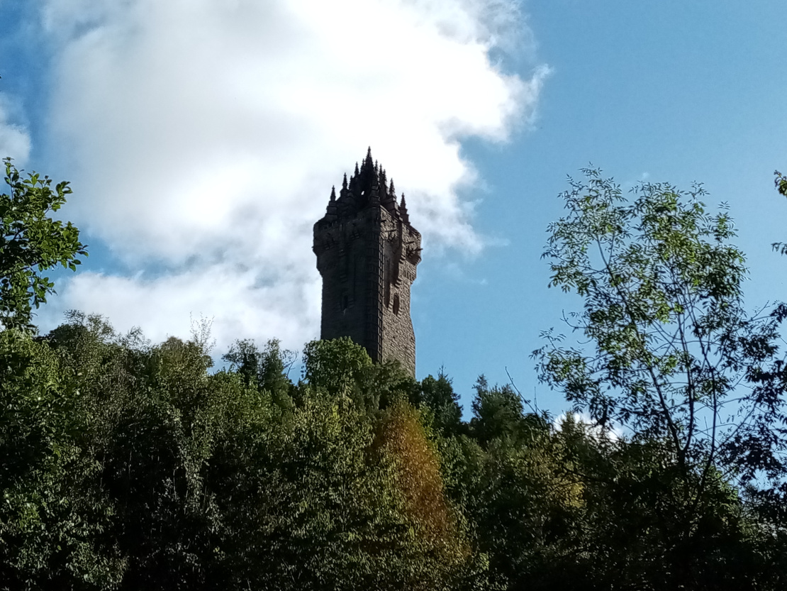 Wallace Monument von unten