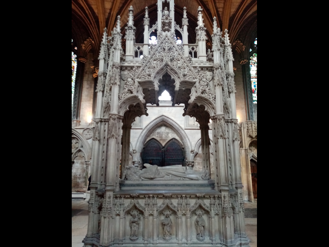 Statue