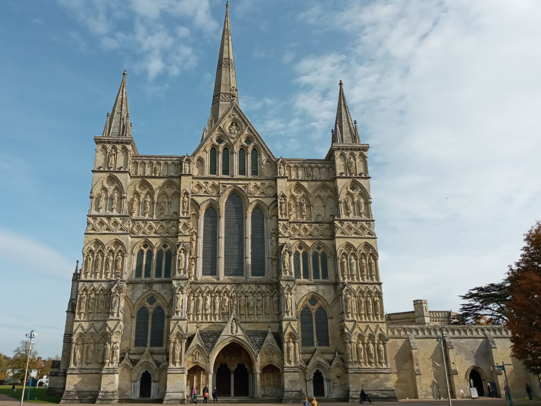 Salisbury Cathedral front view
