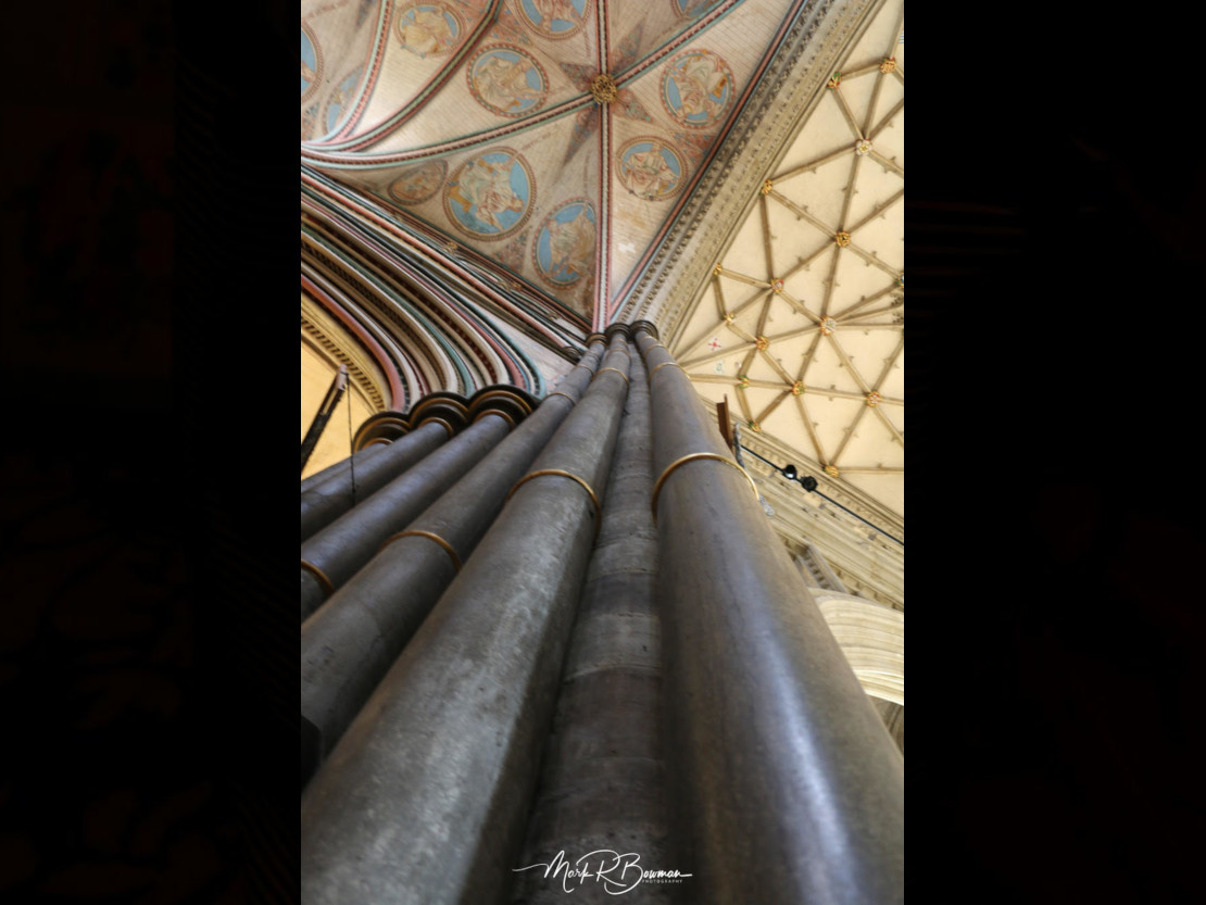 Squint pillar from beneath