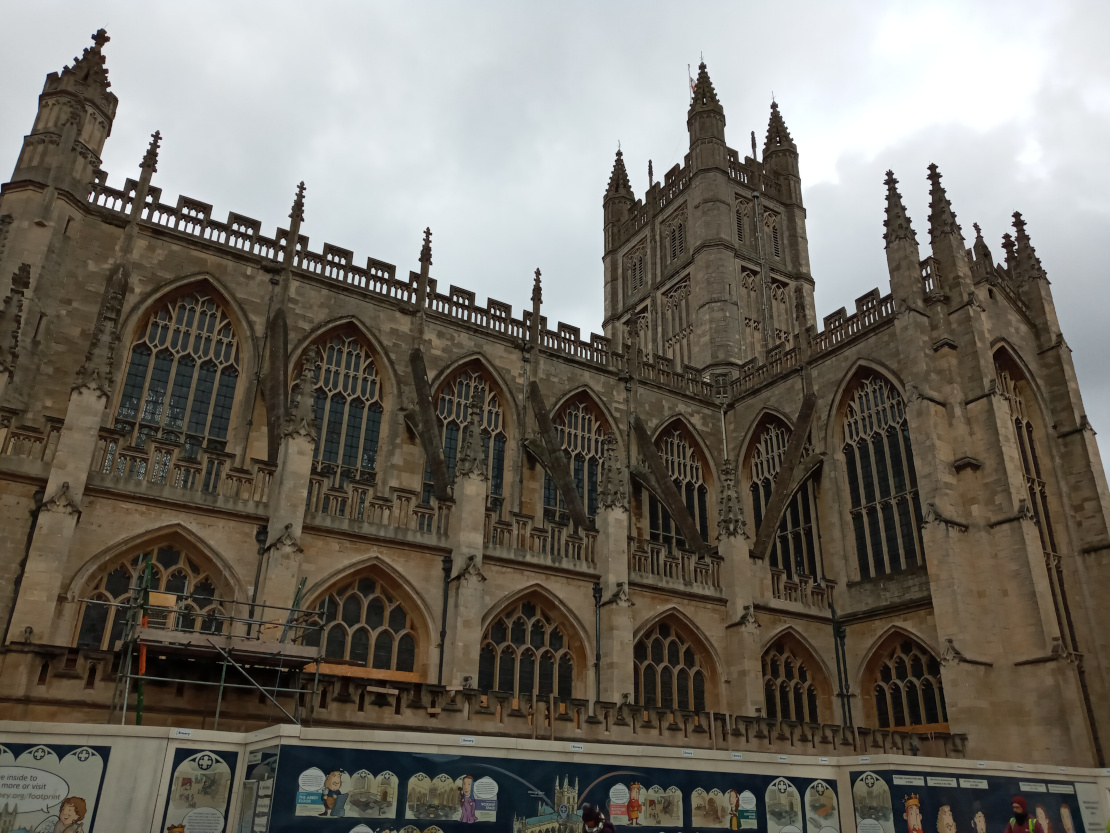 Bath Abbey sideview