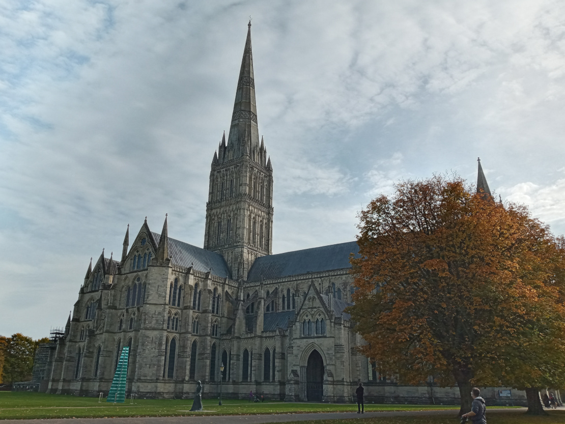Salisbury Cathedral sideview